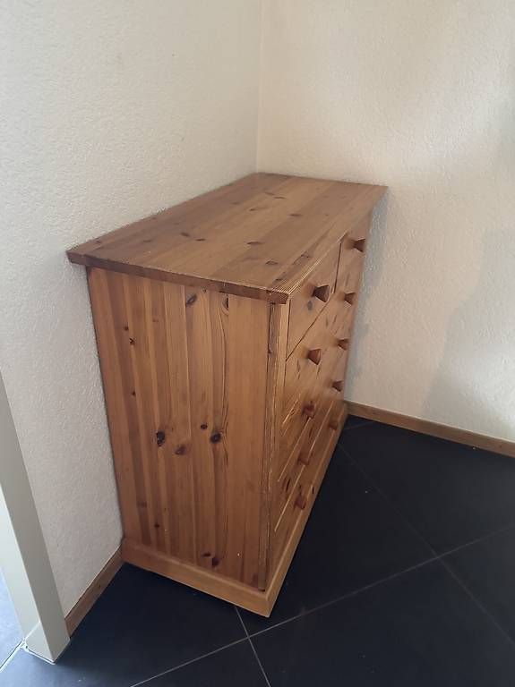 Cassettiere: Commode 6 tiroirs en pin massif – Usato da Corcelles-Payerne venduto da ano_rhf8