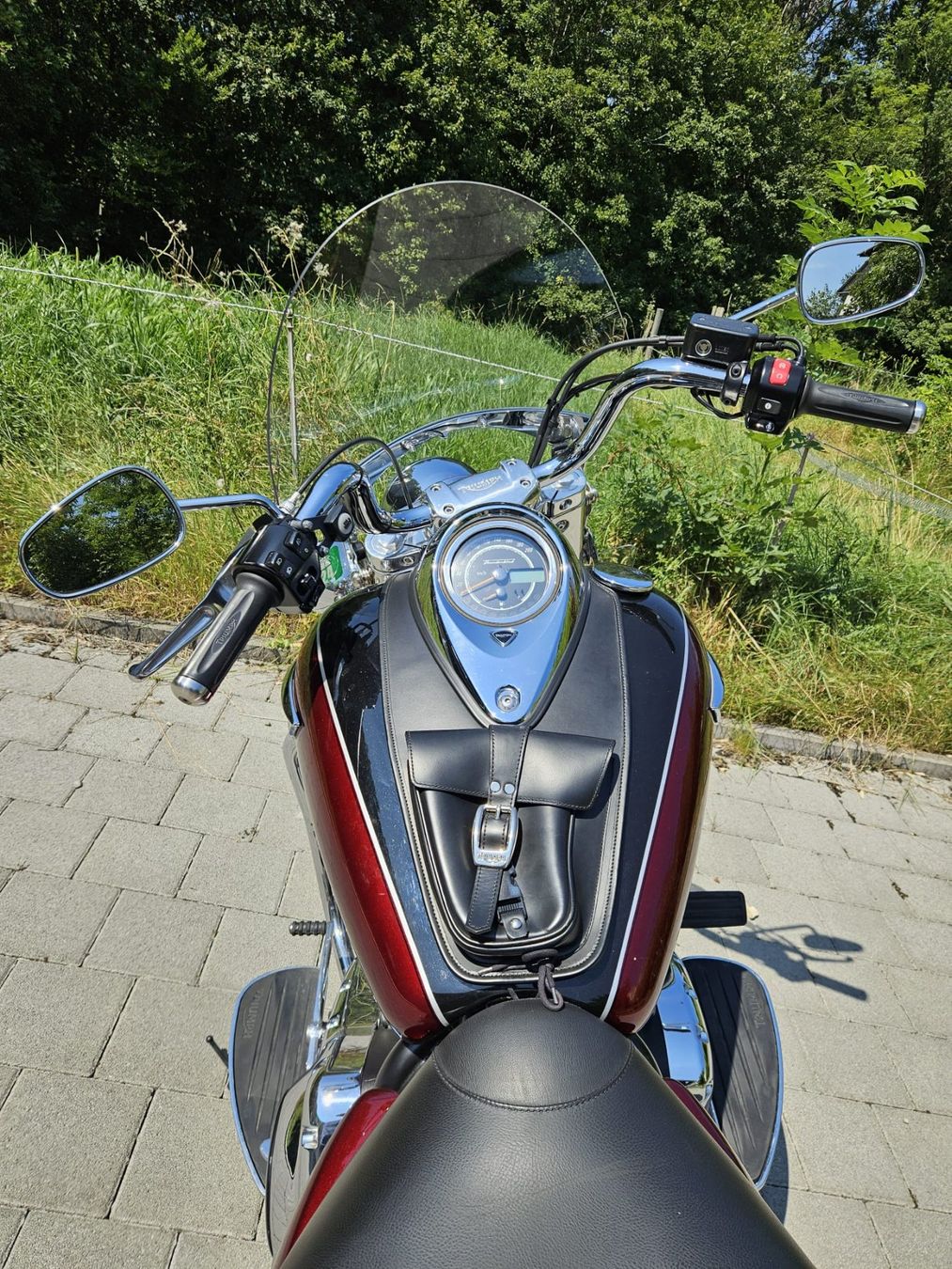 Triumph Chopper: Triumph Thunderbird LT1700 in Top Zustand ab MFK. – Usato da Läufelfingen venduto da Babbe 4