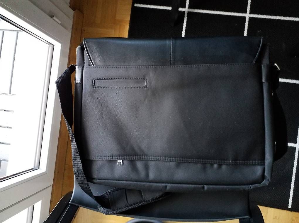 Taschen: Laptop Tasche Leder mit vielen Fächern – Gebraucht aus Bern von Bluepop 1