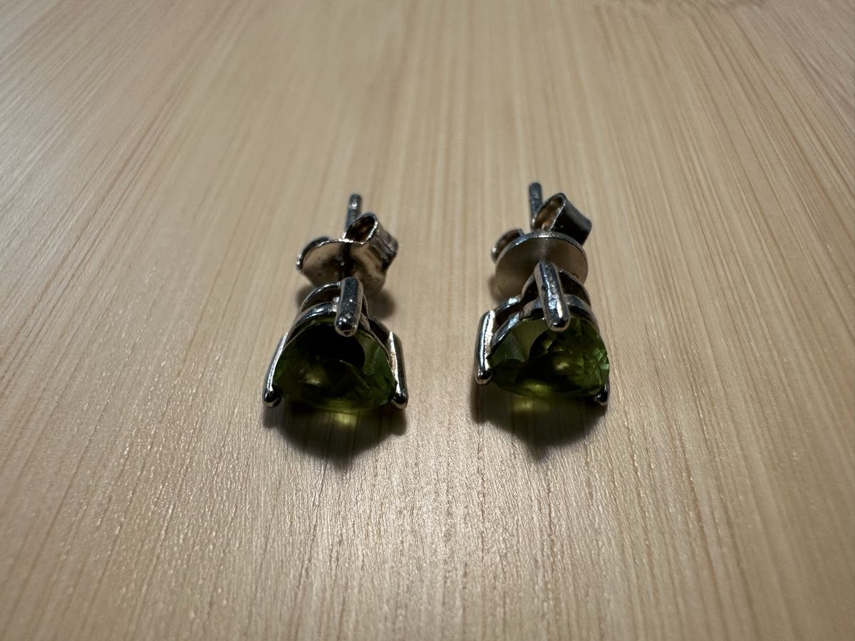 Ohrringe & -stecker: Ohrstecker aus Silber mit Chrysolith – Neu (gemäss Beschreibung) aus Weinfelden von Kud