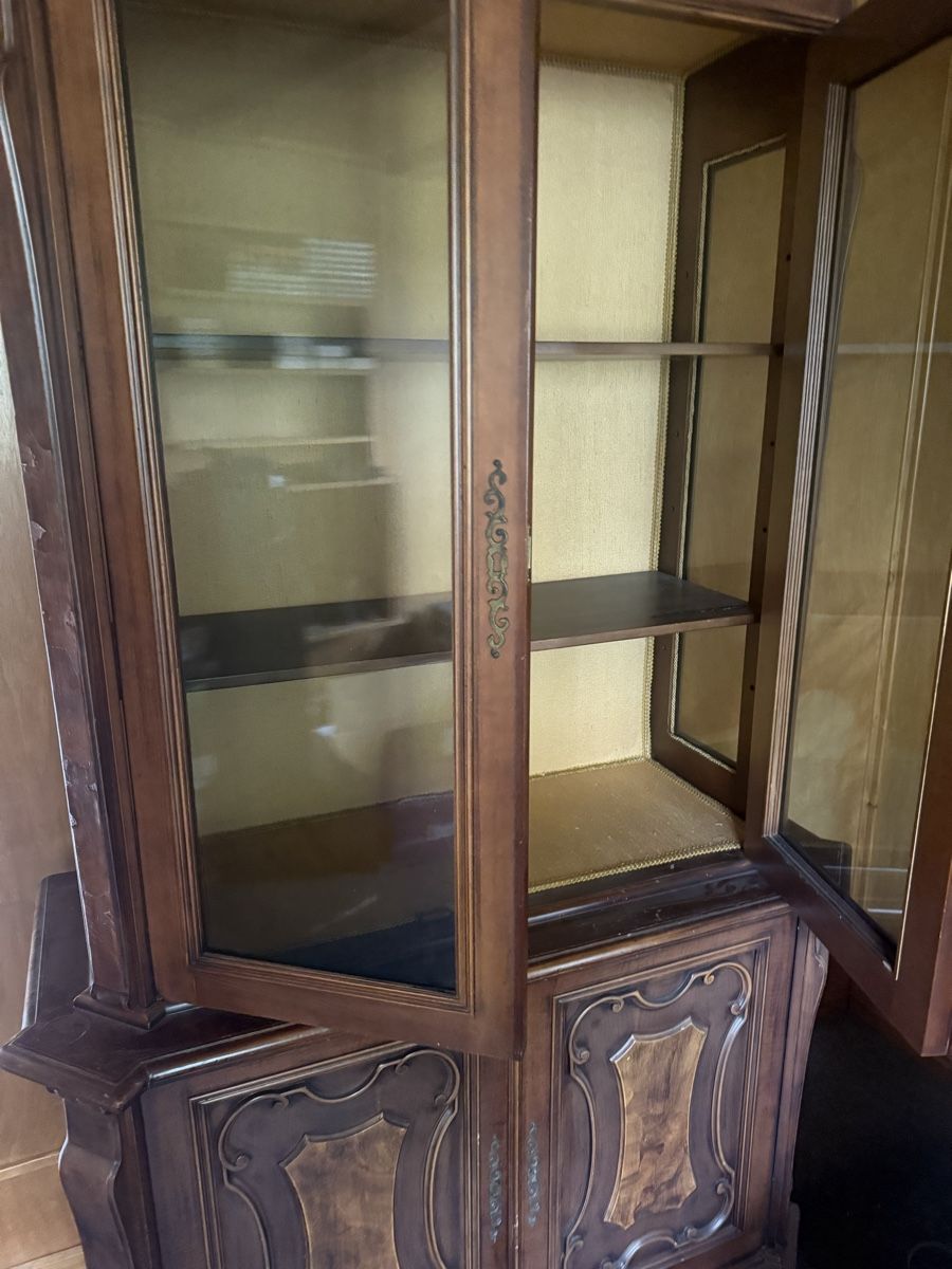 Buffets: Nussbaum Buffet – D'occasion à Horriwil par Carrera68 1