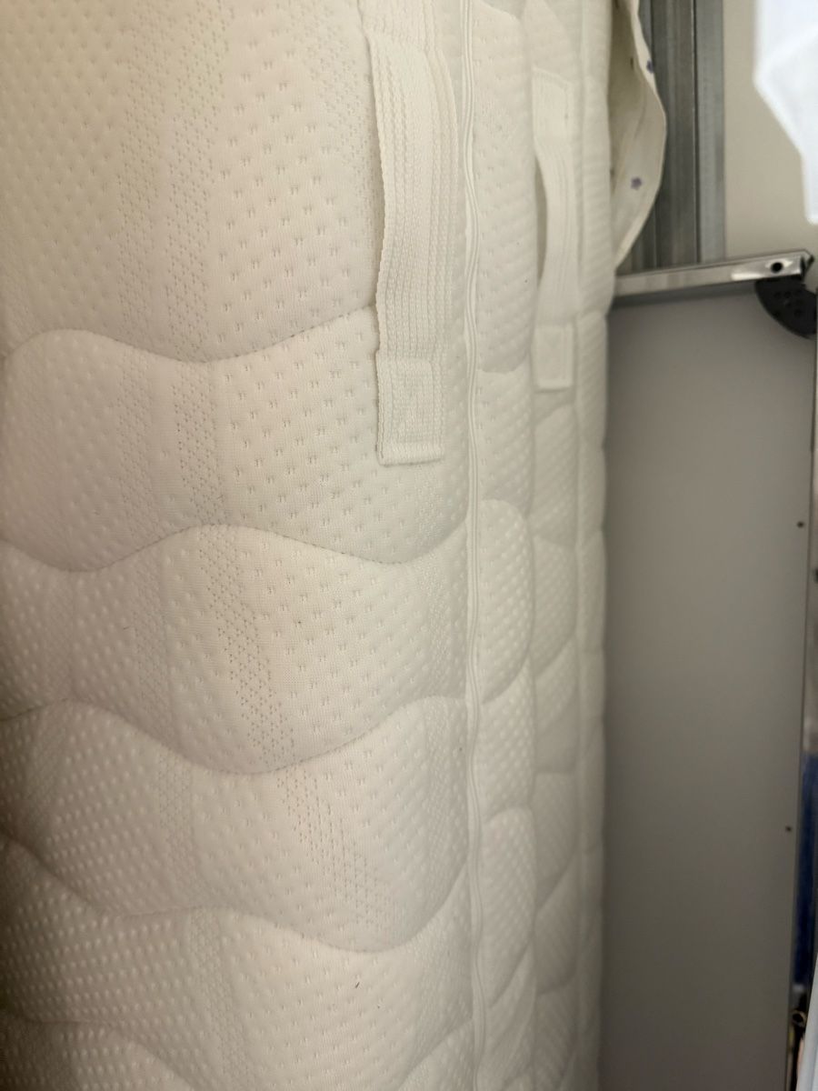 Pfister Matratzen: 2 Materassi Pfister Luna Cozy Medium come nuovi – Gebraucht aus Cureglia von Zucchi1 1