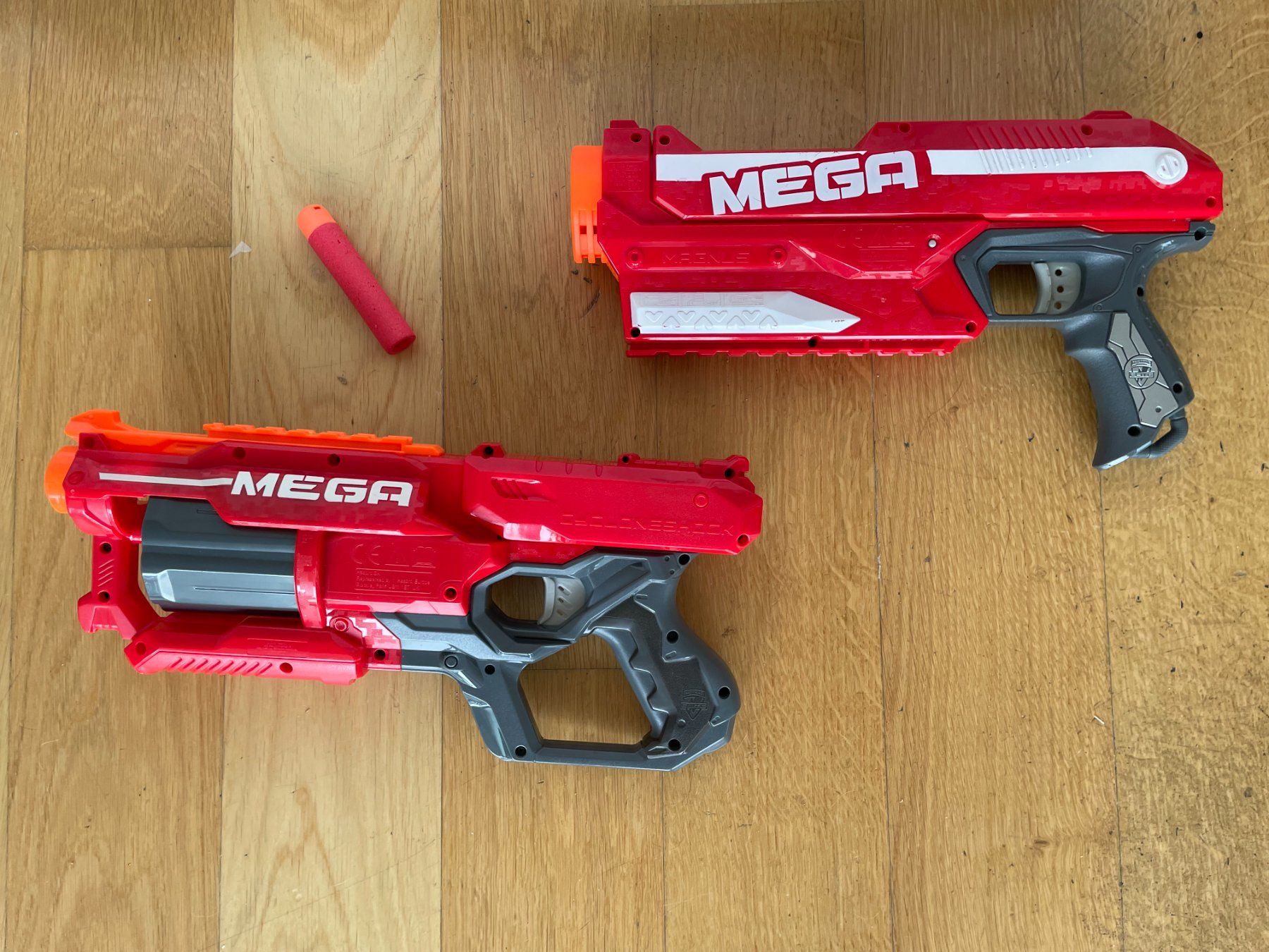 Nerf Giocattoli: Deux pistolets Nerf - Magnus et Cyclone Shock – Usato da Petit Lancy venduto da gil_hr6v