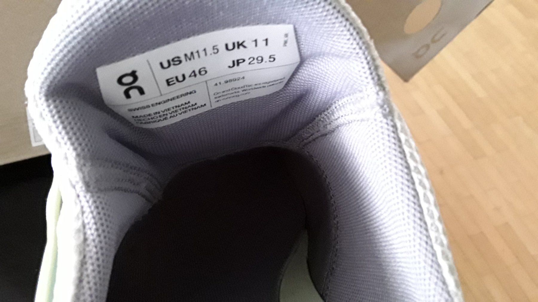 Scarpe da uomo: Neu on cloud schuhe gr 46 – Nuovo e nell'imballaggio originale da Dagmersellen venduto da L.Ga. 2