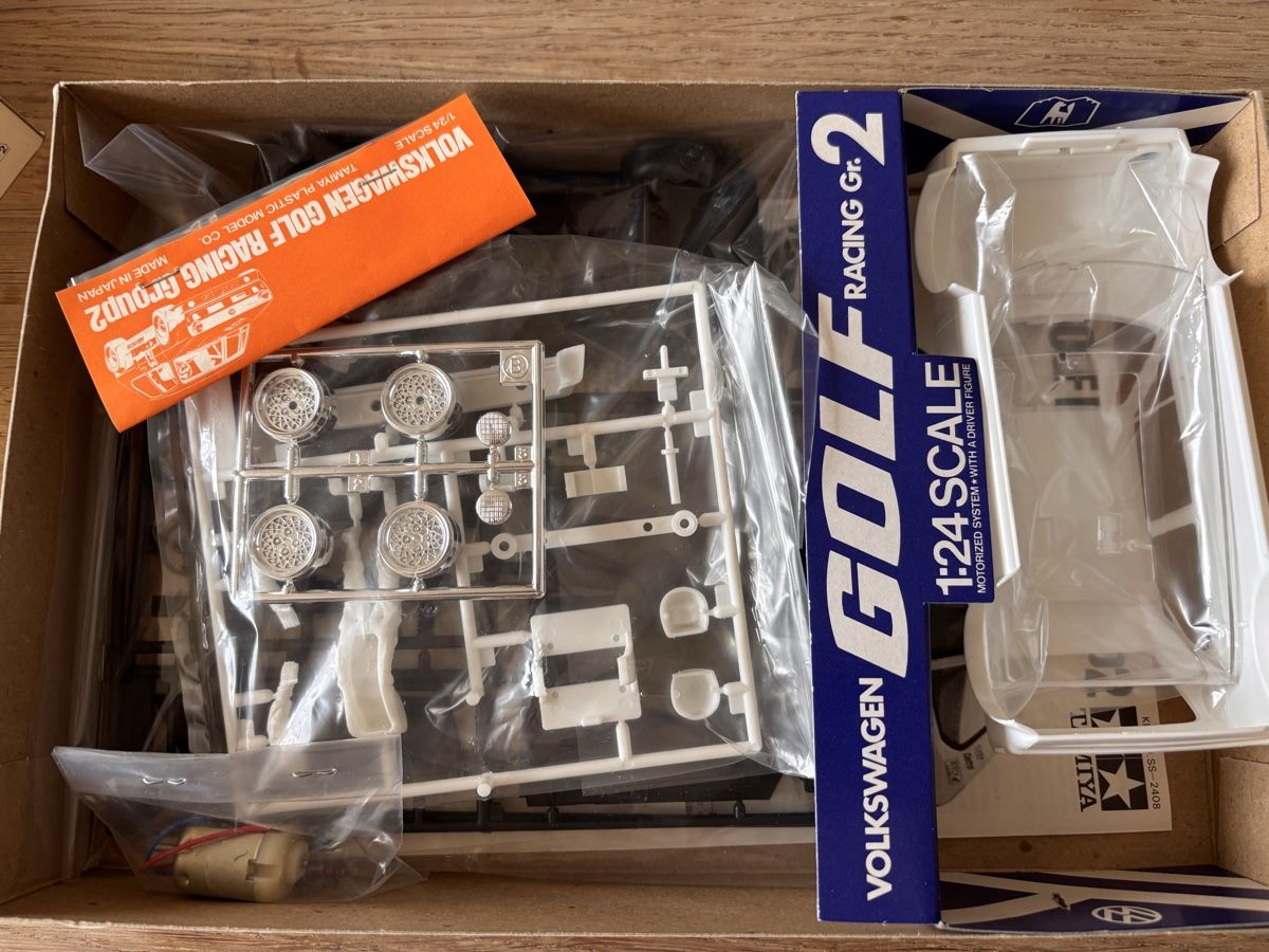 Tamiya Modellini d'auto: Tamiya VW Golf Racing Group 2 1:24 Modellbausatz – Nuovo e nell'imballaggio originale da Liestal venduto da Raul910 1