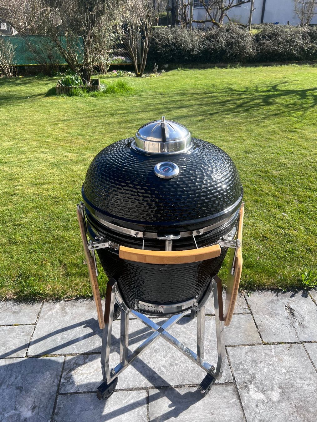 Griglie: Keramik Grill KAMADO mit Seitentischen – Nuovo (secondo la descrizione) da Gränichen venduto da fre_dy120 2
