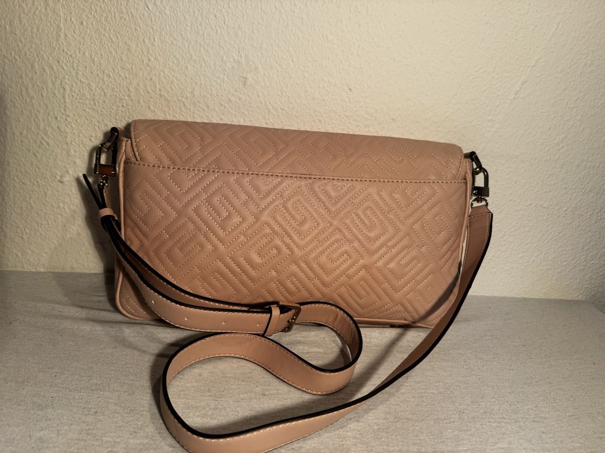Guess Borse da donna: Guess Brightside Shoulder Bag – Usato da Winterthur venduto da Schluffi1 1