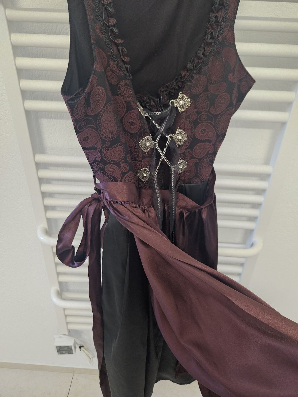 Robes: Dirndl – D'occasion à Dübendorf par dancer90 2