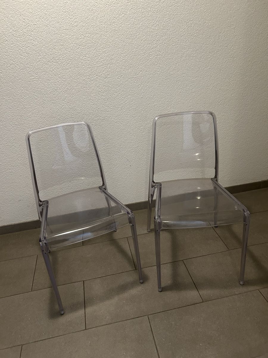 Stühle: Lot de deux chaises Armet design – Gebraucht aus Thierrens von Bigla