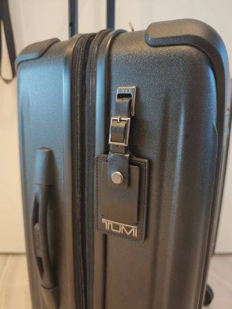 🛄 Tumi Hartschalen-Handgepäck Koffer, wie neu!