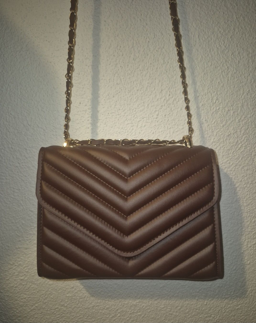 Sacs femmes: Borsa a tracolla marrone chevron nuova – Neuf (Voir description) à Giubiasco par Stefaniav