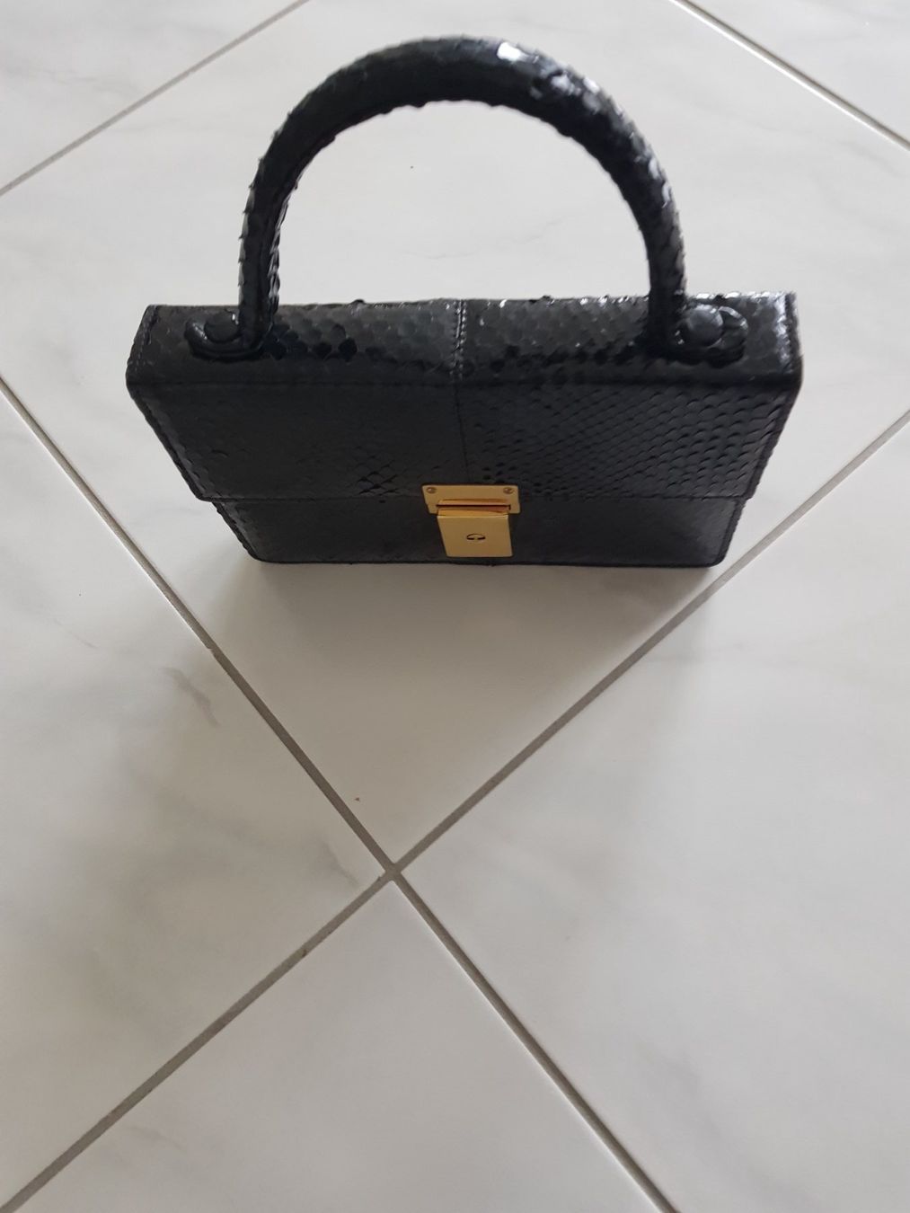 Borse da donna: Super Schöne  echt Leder  Schlangen Tasche – Usato da Stansstad venduto da leoni66 1
