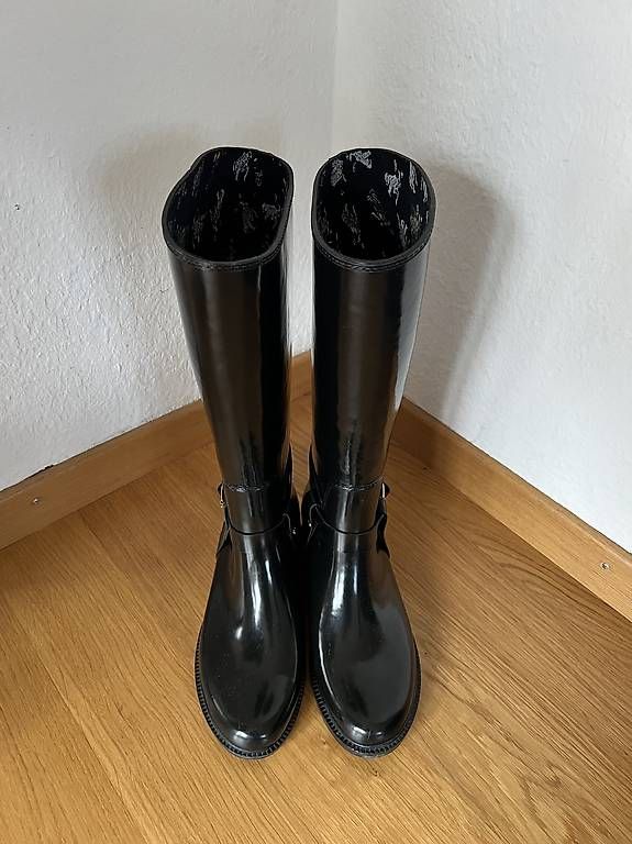 Scarpe da donna: Stylische Ted Baker Gummistiefel / Grösse 38 – Usato da Schaffhausen venduto da ric_b8nv 1