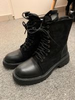Ganz neue Stiefel, Grösse 37