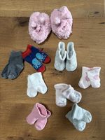 Baby Socken und Finken / Hausschuhe