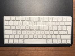 Apple Magic Keyboard (kompakt, ohne Ziffernblock)