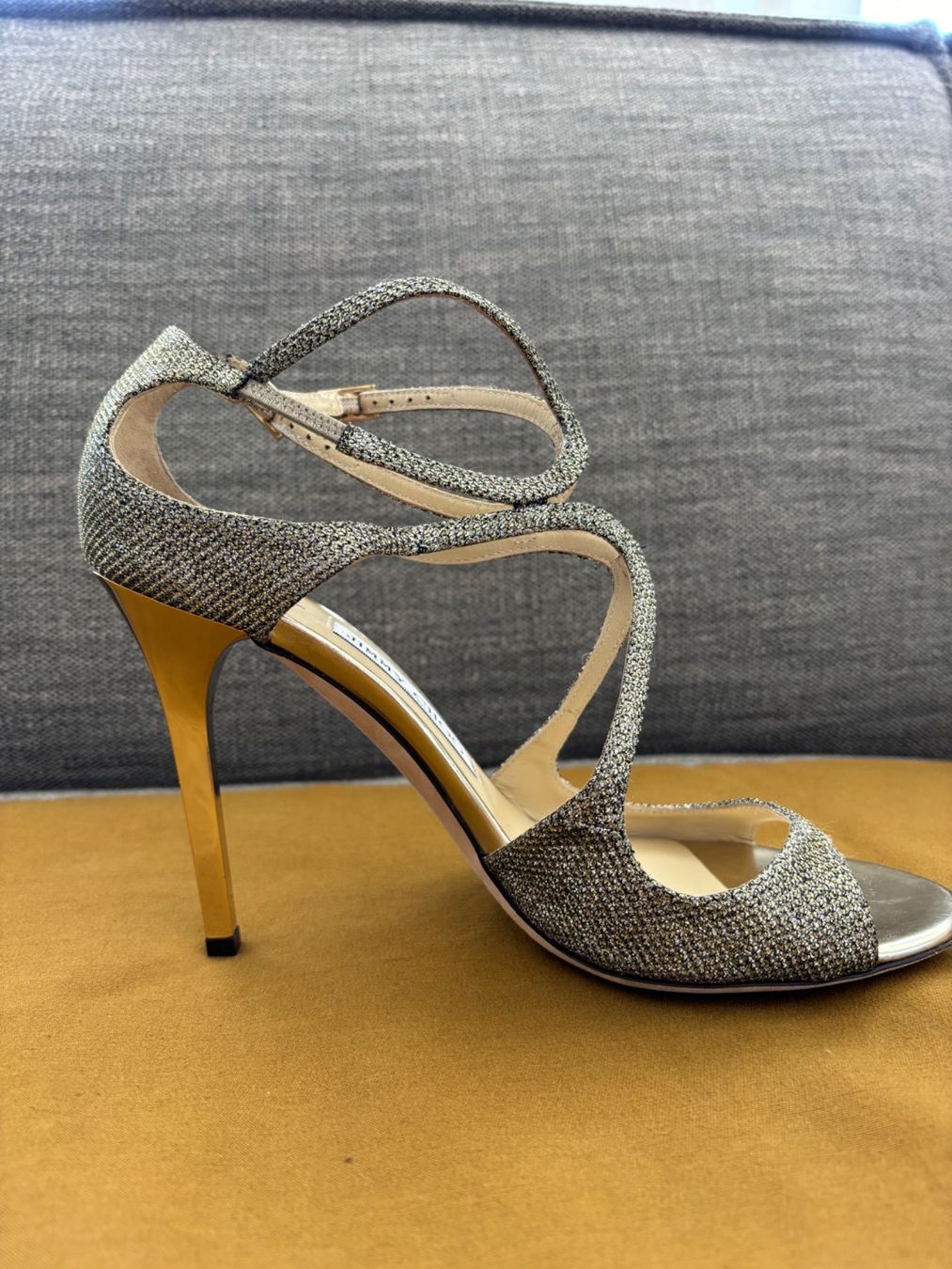 Jimmy Choo Scarpe da donna: Jimmy Choo High Heels in Glitzer-Optik – Usato da Küsnacht ZH venduto da Anrojora 2