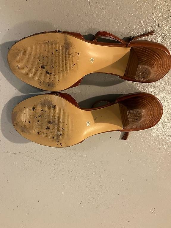 Scarpe da donna: Ledersandaletten Parcours Paris  – Usato da Kriens venduto da Gartenfee03 3