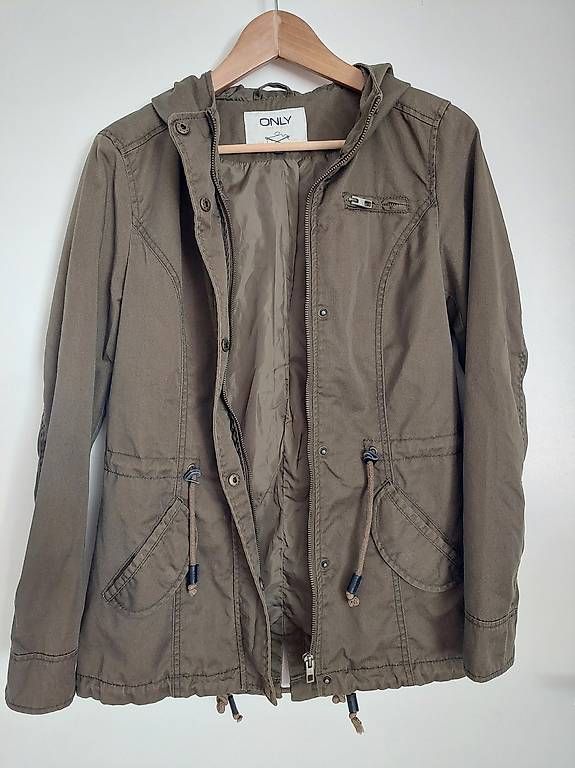 Cappotti: Only Damen Parka mit Kaputze – Usato da Gossau SG venduto da sus_bkb7 2