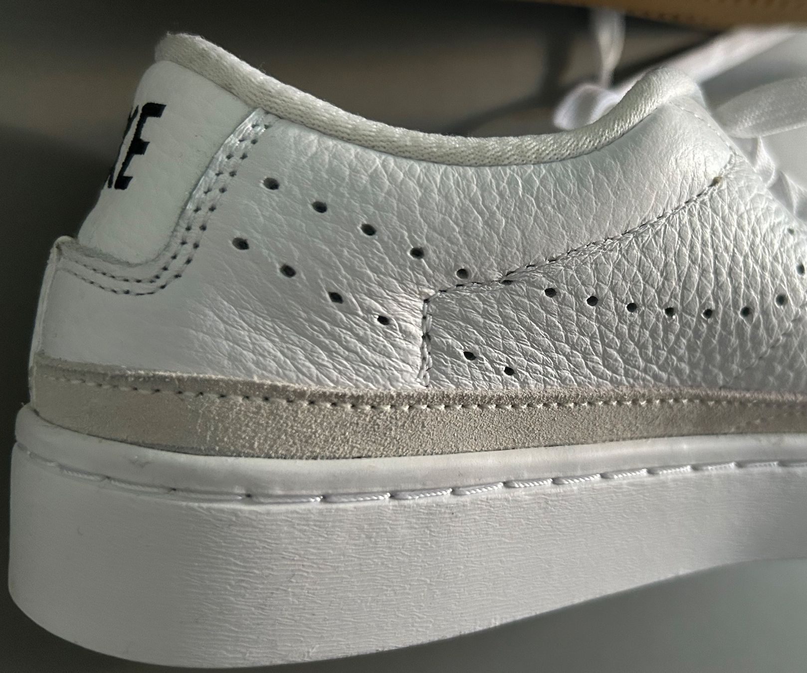 Nike Chaussures femmes: Sneaker - Nike Blazer Low X – D'occasion à Zürich par nta 5