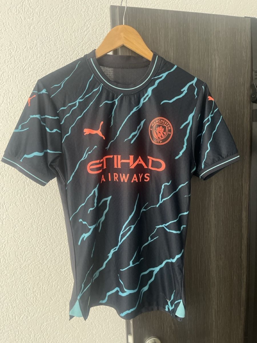 Puma Maillots de corps & Pantalons: Maillot Manchester City taille M – D'occasion à Vétroz par jer_xgh6