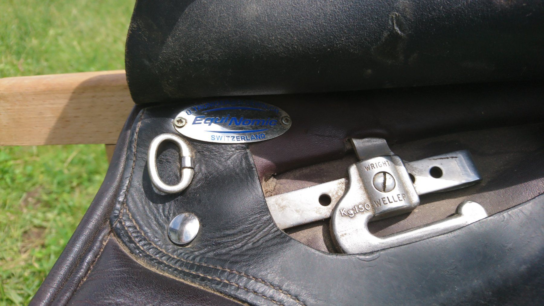 Selles, accessoires: Vielseitiger Equinomic-Wanderreitsattel – D'occasion à Laupersdorf par MiRo6469 4