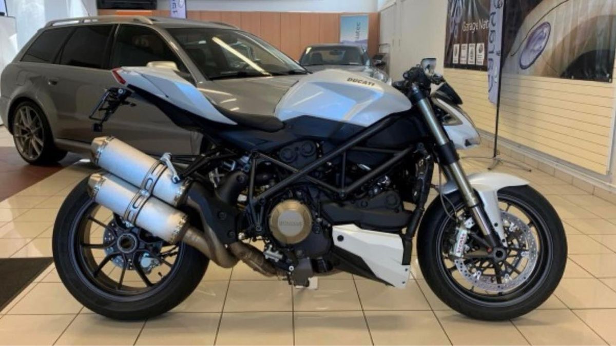 Ducati Route: Ducati Streetfighter 1099 – D'occasion à L'Abbaye par fal_ml9t