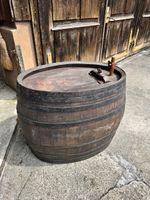 Rustikales Weinfass - Dekoratives Element für Ihren Garten!