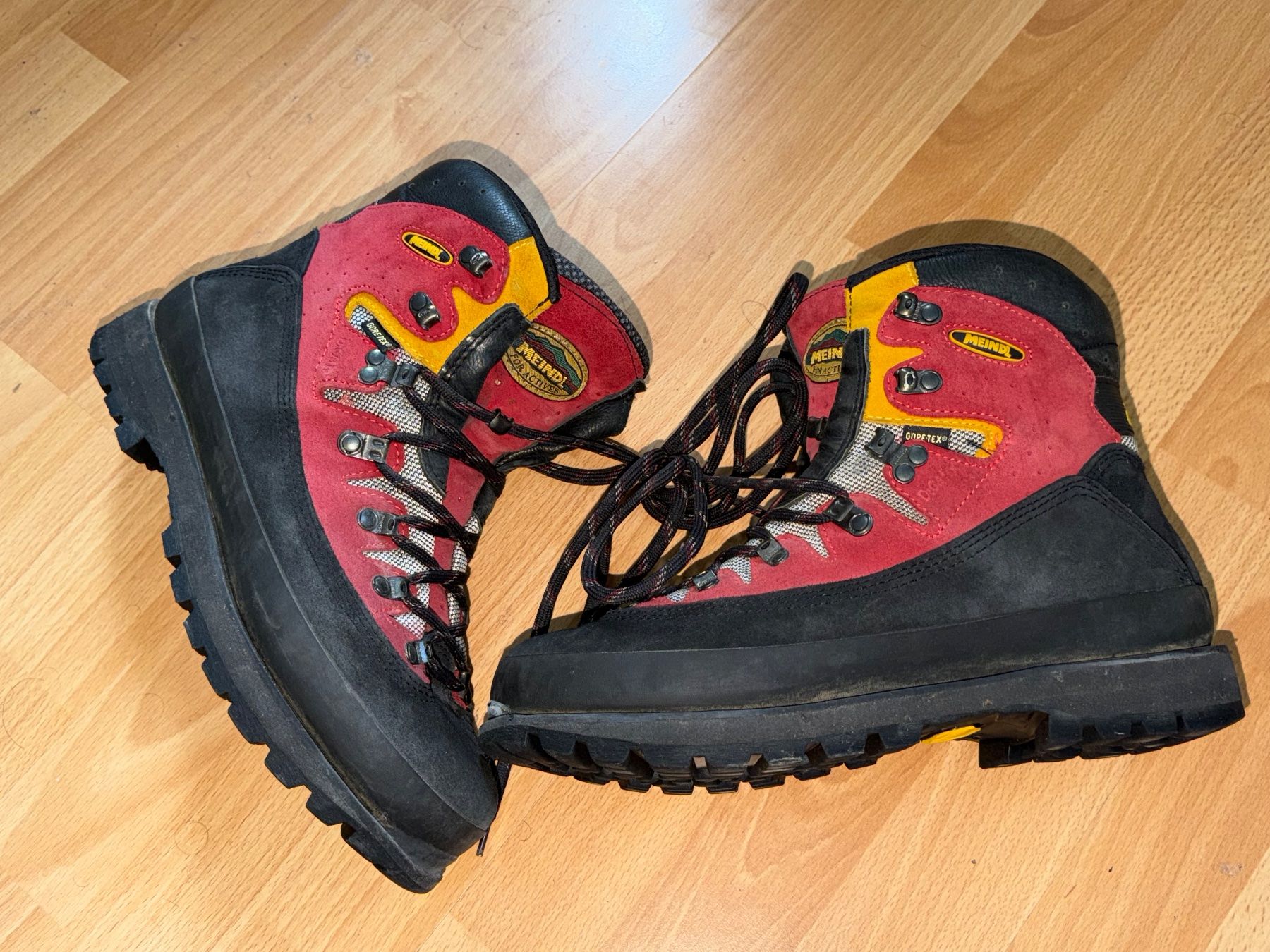 Meindl Scarpe da uomo: Wanderschuhe von Meindl Grösse 44½ – Usato da Aarau venduto da KorgPA 7