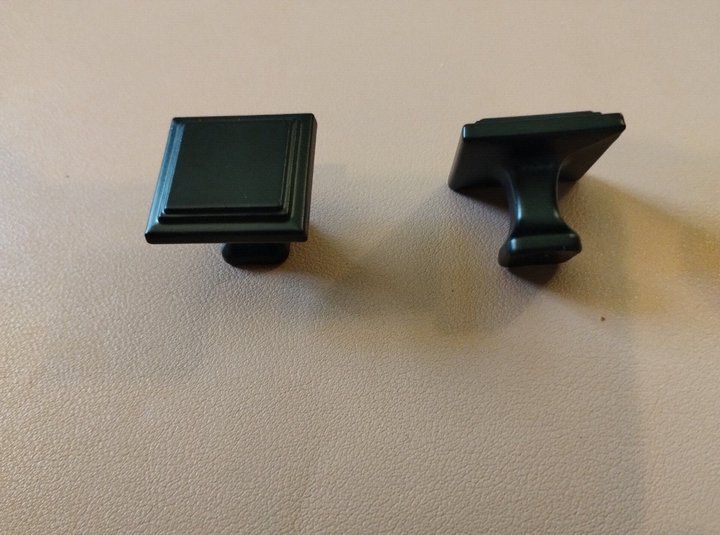 Eisenwaren: 10x schwarzer Türknauf für Küchenmöbel - bouton de porte – Neu und originalverpackt aus Bussigny von batishop 1