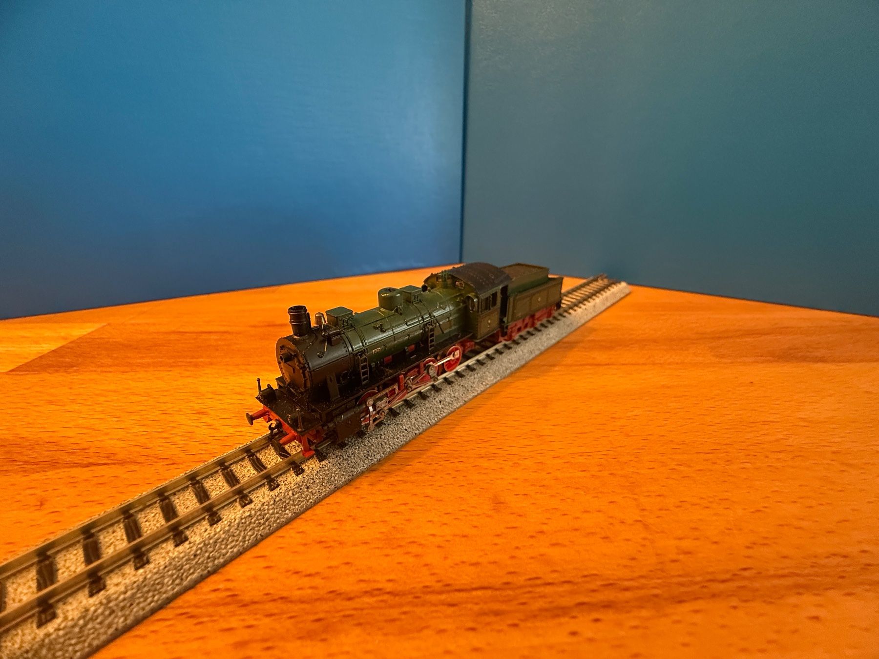 Arnold Modellini di ferrovie: Arnold Dampflokomotive in Grün – Usato da Diemtigen venduto da Mpsj4 1