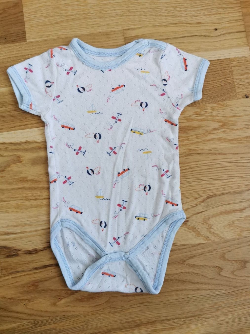 Camicie, Top & T-shirt: atmungsaktiver Body Gr. 74 – Usato da Seuzach venduto da Tureda 1