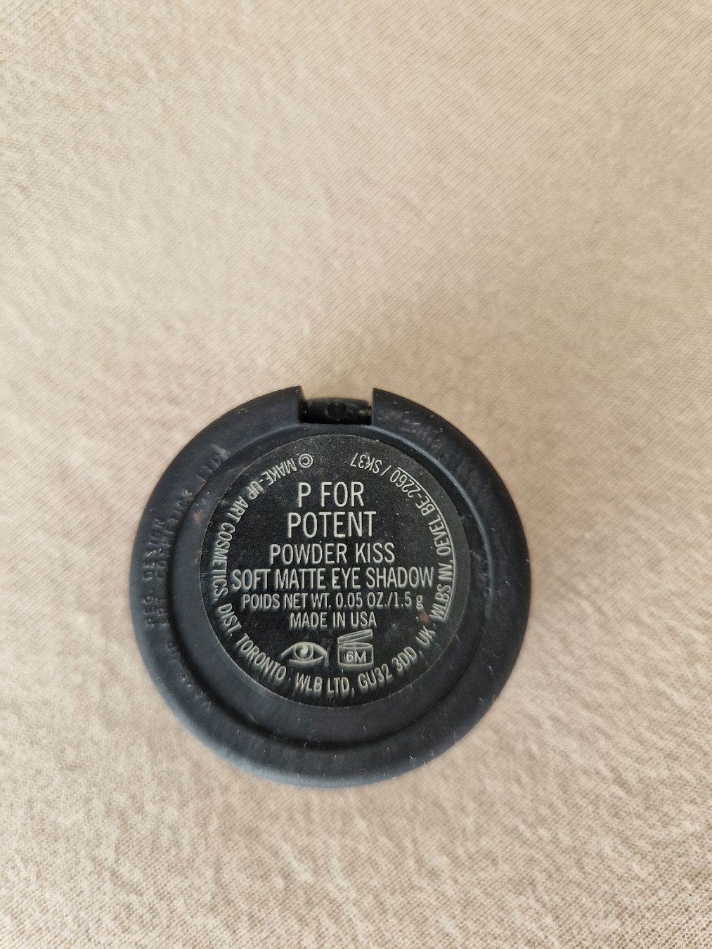 Make-up: M.A.C Lidschatten violett – Nuovo (secondo la descrizione) da Eschenbach SG venduto da SanFranciscoCalifornia 1