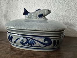 Auflaufform mit Fisch, unbenutzt