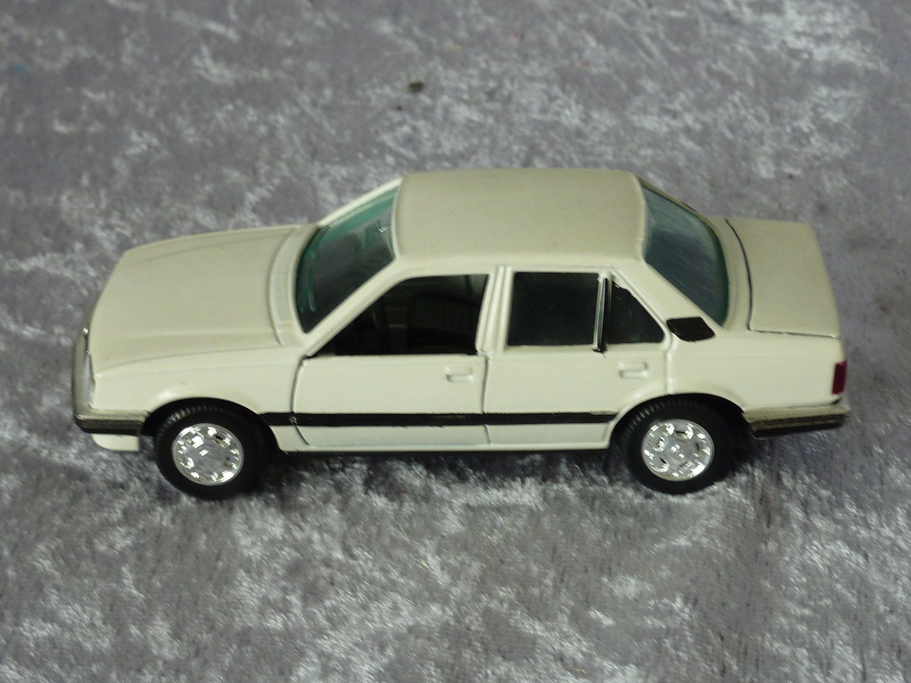 Opel Modellautos: Opel Ascona C  1:43 – Gebraucht aus Dürrenäsch von modellautos4you 1