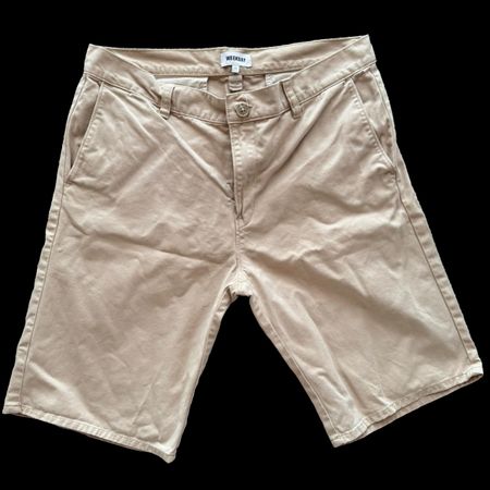 Weekday shorts