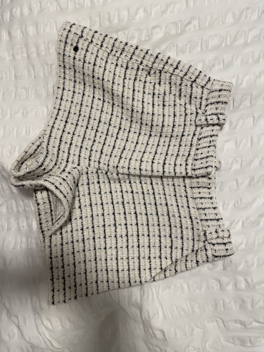 Maje Hosen: Kurze Hose  MAJE – Gebraucht aus Boniswil von sin_wh8w