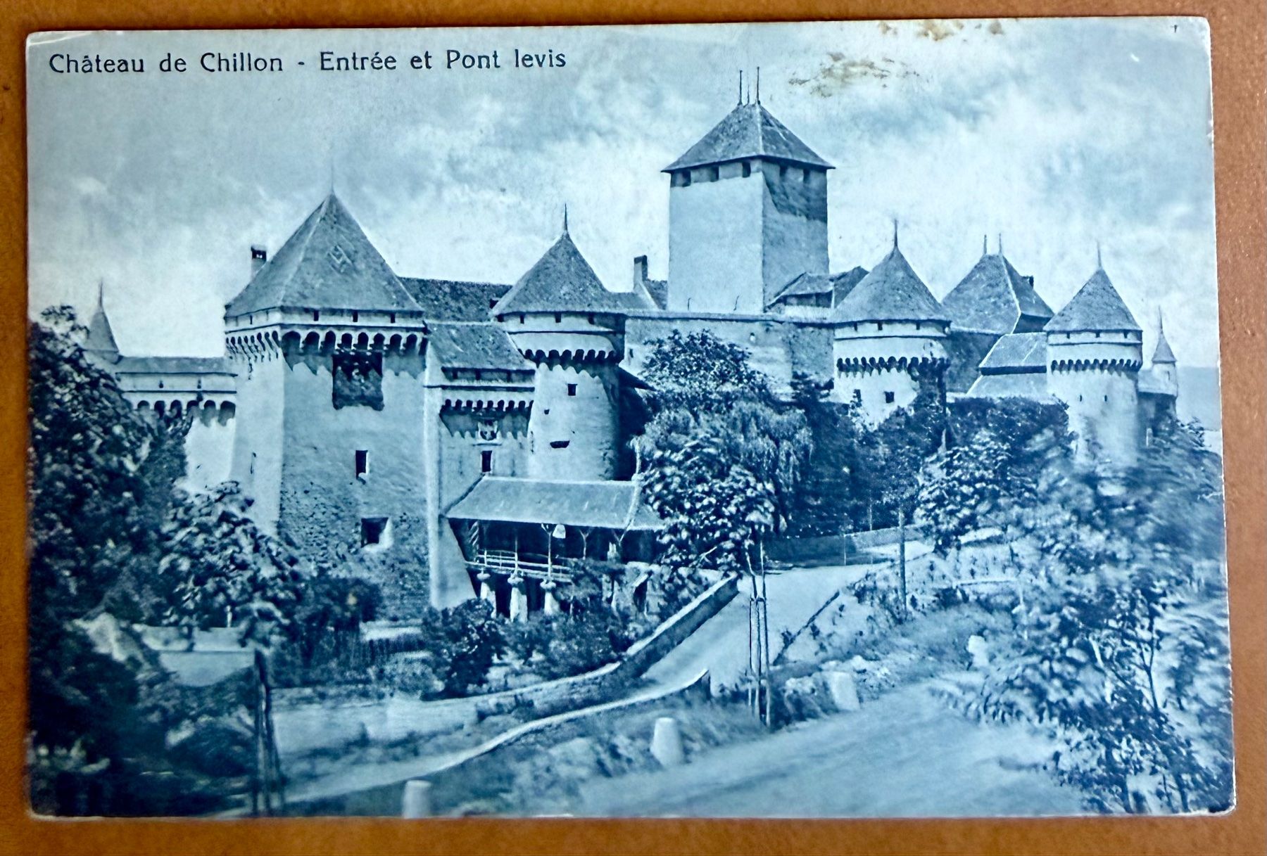 Cartoline postali: Chillon - Entrée & Pont Levis - Carte ancienne – Usato da Lutry venduto da Ediego