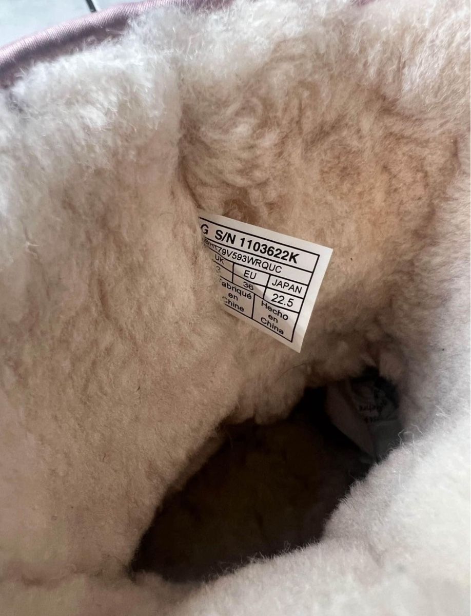 Ugg Damenschuhe: Ugg taille 36 – Gebraucht aus Monthey von Joseph-29 5