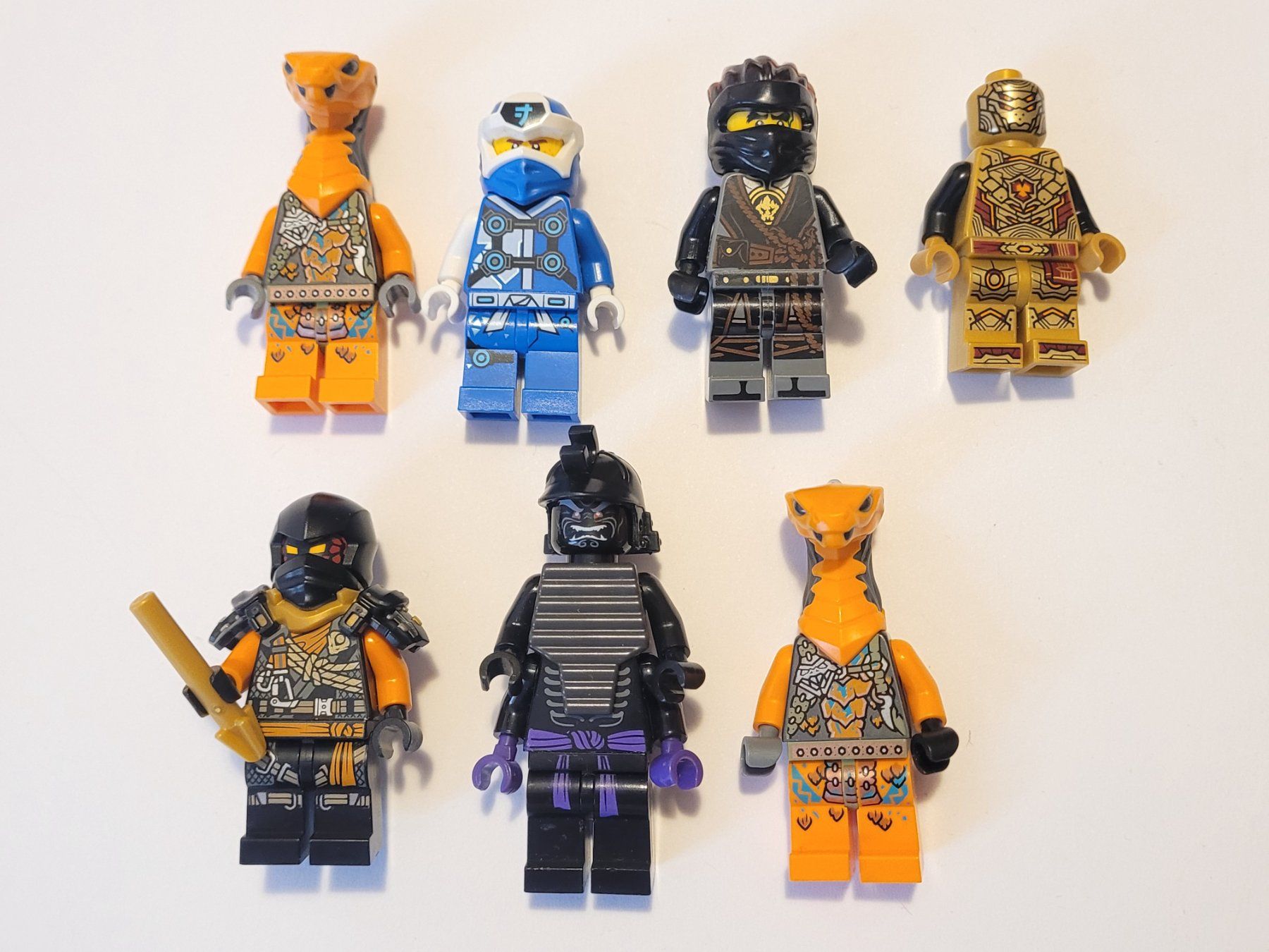 Lego Kit di costruzioni: 7 Lego Ninjago minifigureines – Usato da La Tour-de-Peilz venduto da estelle69