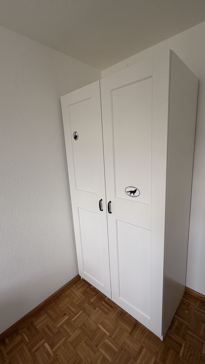 Letti: IKEA COMPLETE BEDROOM & STUDY SET – Excellent condition – Usato da Cortaillod venduto da Pintelho 1