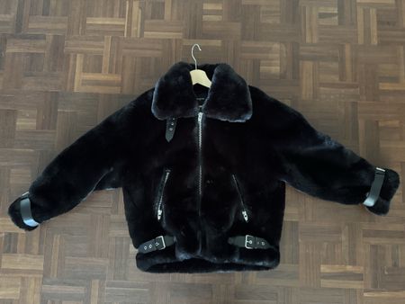 Neuwertige Winterjacke der Marke The Kooples