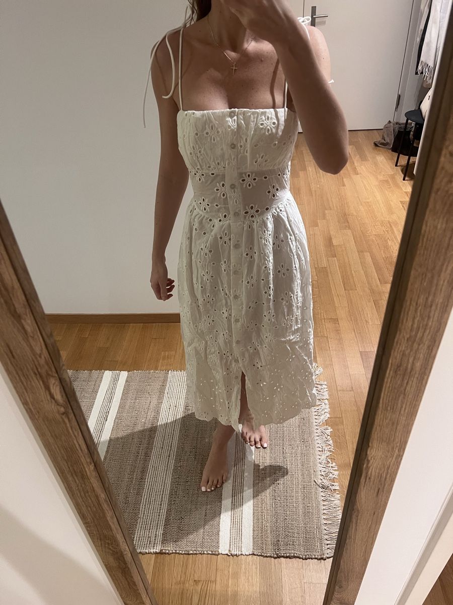 Kleider: White summer Dress – Gebraucht aus Zurich von amf_k7k2 1