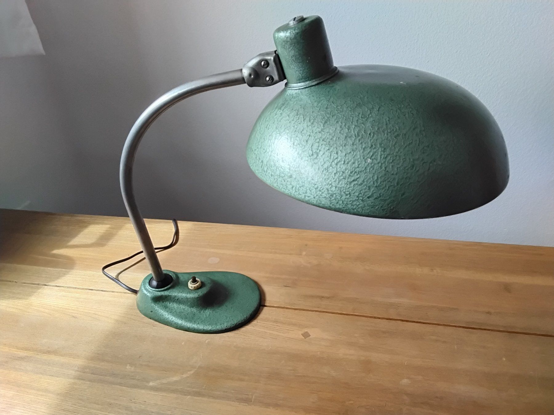 Lampade: Tischlampe Baushaus EAKV – Usato da Lohn-Ammannsegg venduto da analogis