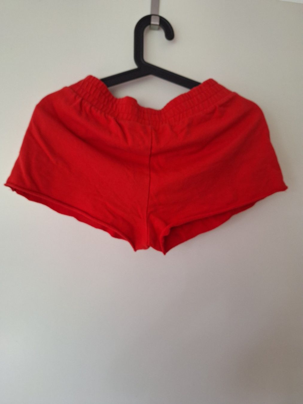 Hosen: Rote "Reckless" Shorts, Grösse S – Neu (gemäss Beschreibung) aus Aesch BL von sar_j59l 1