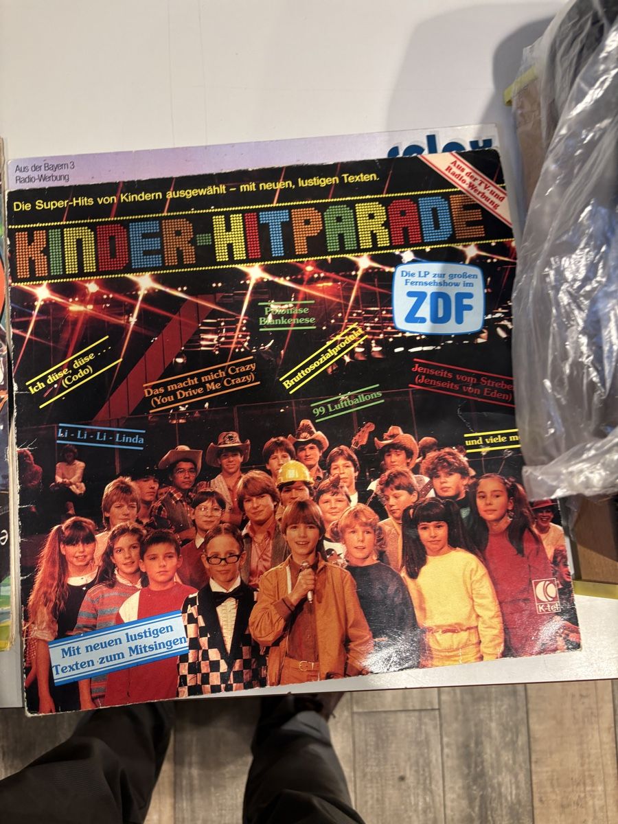 Dischi in vinile: Sammlung Schlagerplatten und 80s – Difettoso da Zermatt venduto da Serverin-A 6