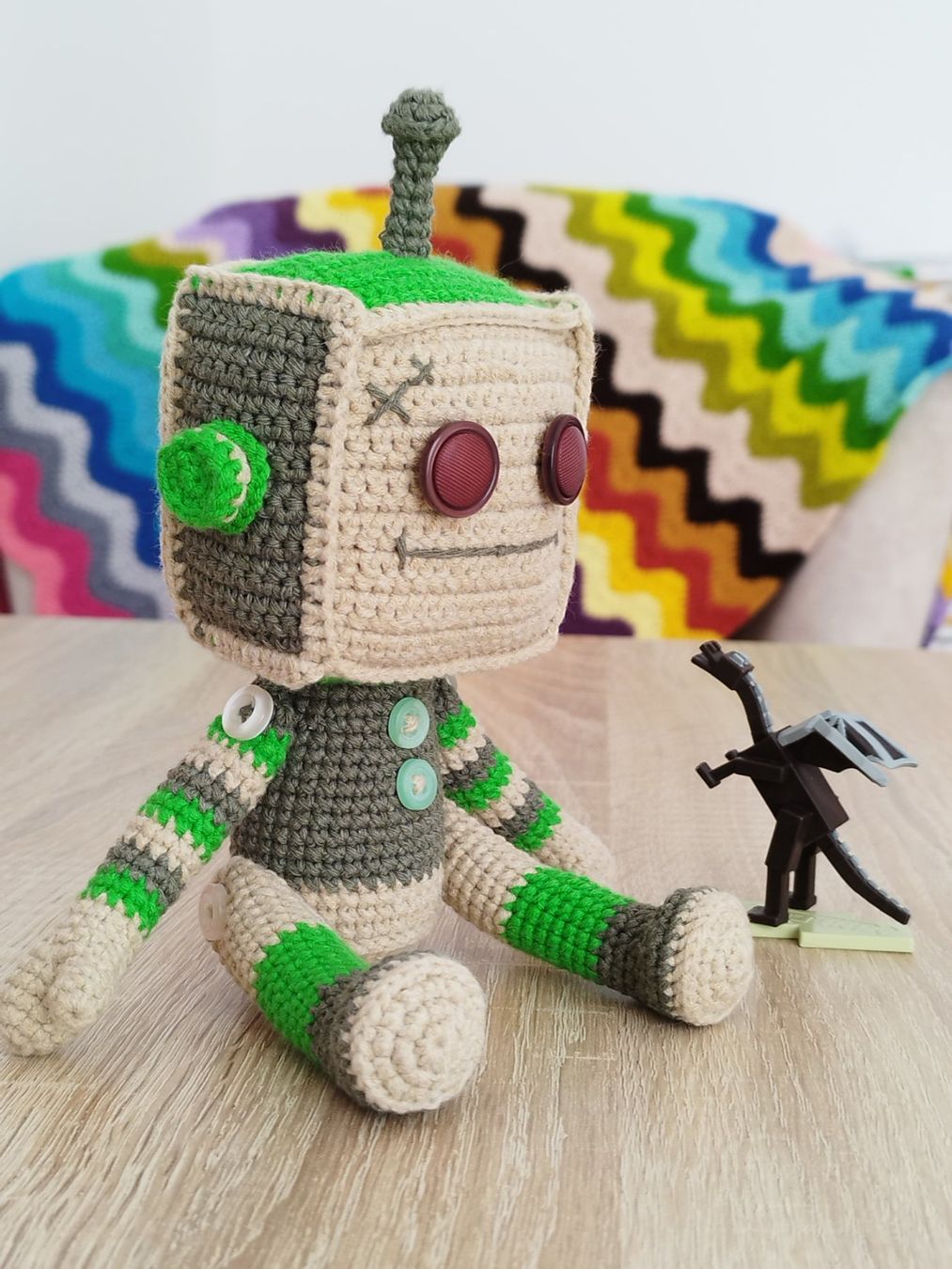 Giocattoli: Robot en crochet avec sa fusée – Nuovo e nell'imballaggio originale da Arnex-sur-Orbe venduto da can_97vn 4