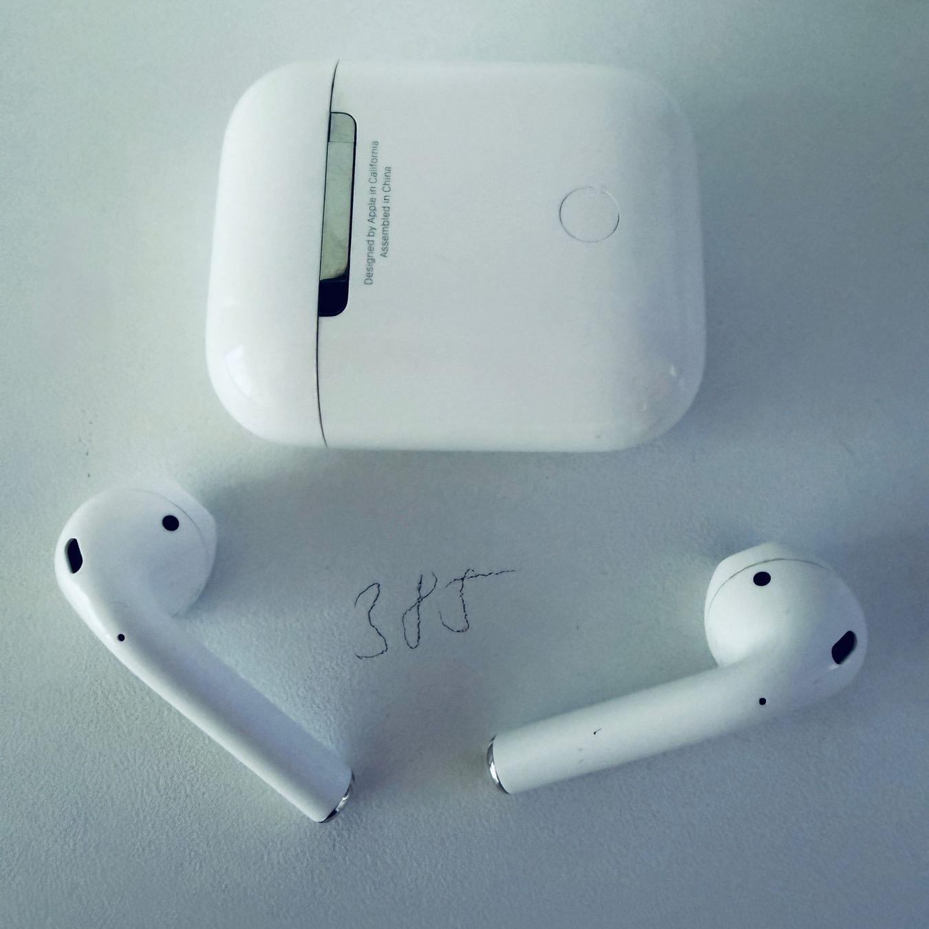 Apple Kopfhörer: Original Apple AirPods 2 Gen. Wireless Kopfhörer & Case – Gebraucht aus Basel von MY.AIRPODS.SHOP 8