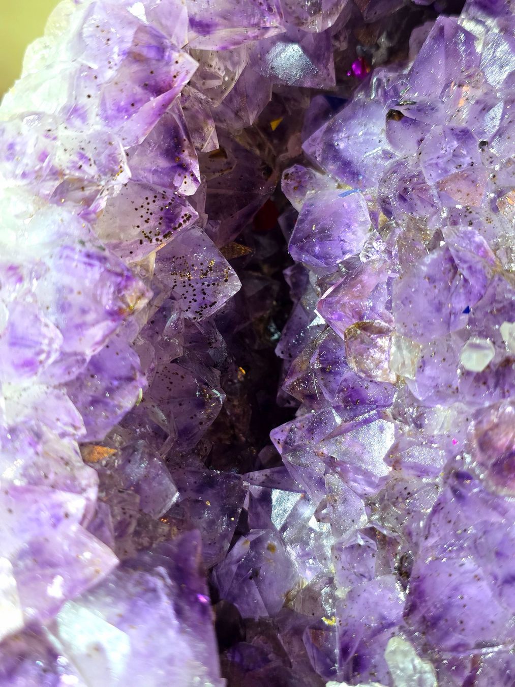 Mineralien & Heilsteine: XXL Amethyst Drusen Kugel 7.7kg – Neu und originalverpackt aus Matzingen von Shay_Crystalz 7