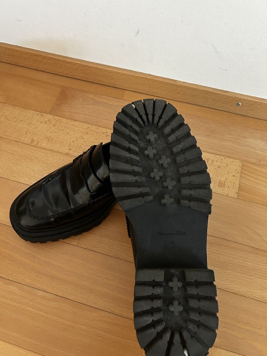 Massimo Dutti Scarpe da donna: Massimo Dutti Loafer schwarz Gr. 38 – Usato da Zürich venduto da Ninabeax 2